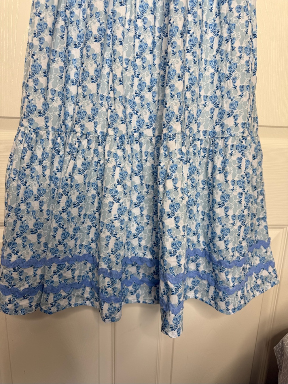 Sail to Sable Flowering Vine Flutter Sleeve Ric-Rac Midi Dress Blue Floral Sz XS - Picture 4 of 11